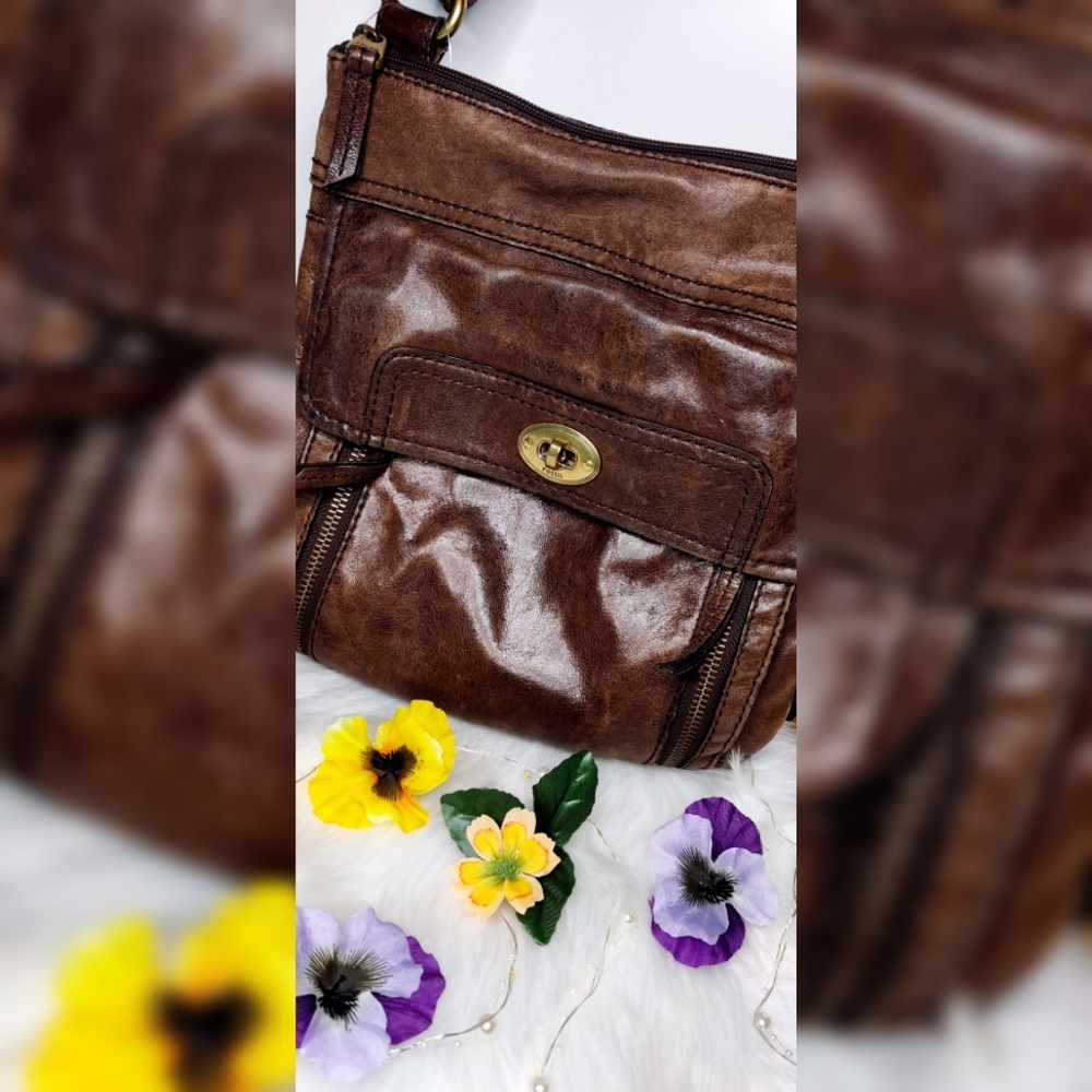 Vintage fossil shoulder bag